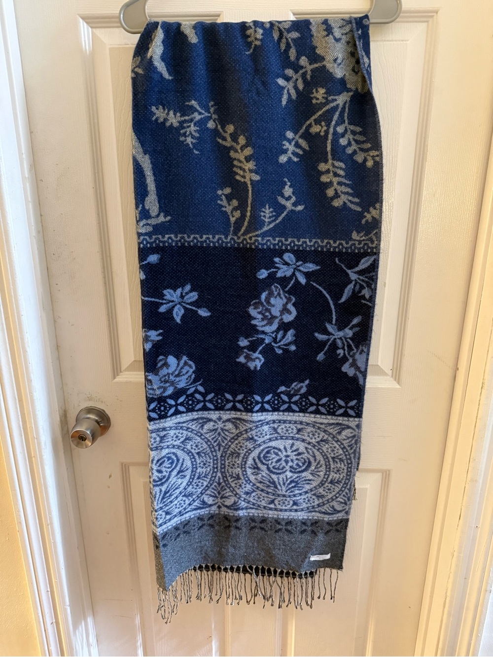 Aurora Paci scarf/shawl/wrap made in Italy